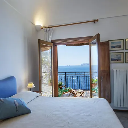 L ' Adelaide * Praiano